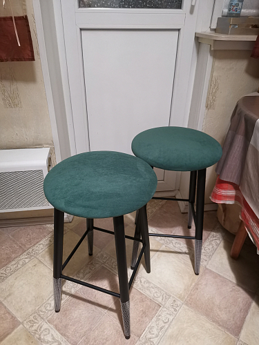 Полубарный стул Гангток крутящийся изумруд / черный матовый фото покупателя 13